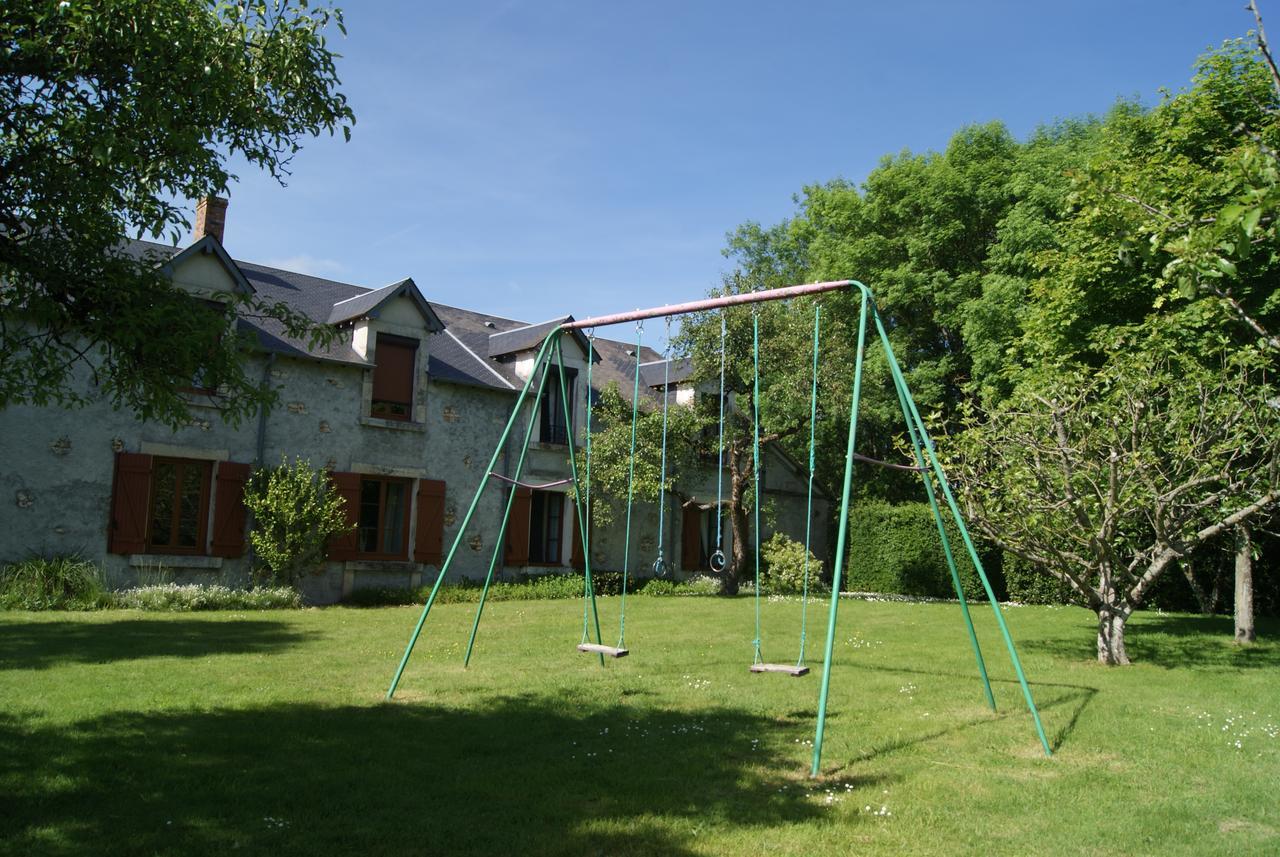 Le Lac Aux Fees Henrichemont Exterior foto